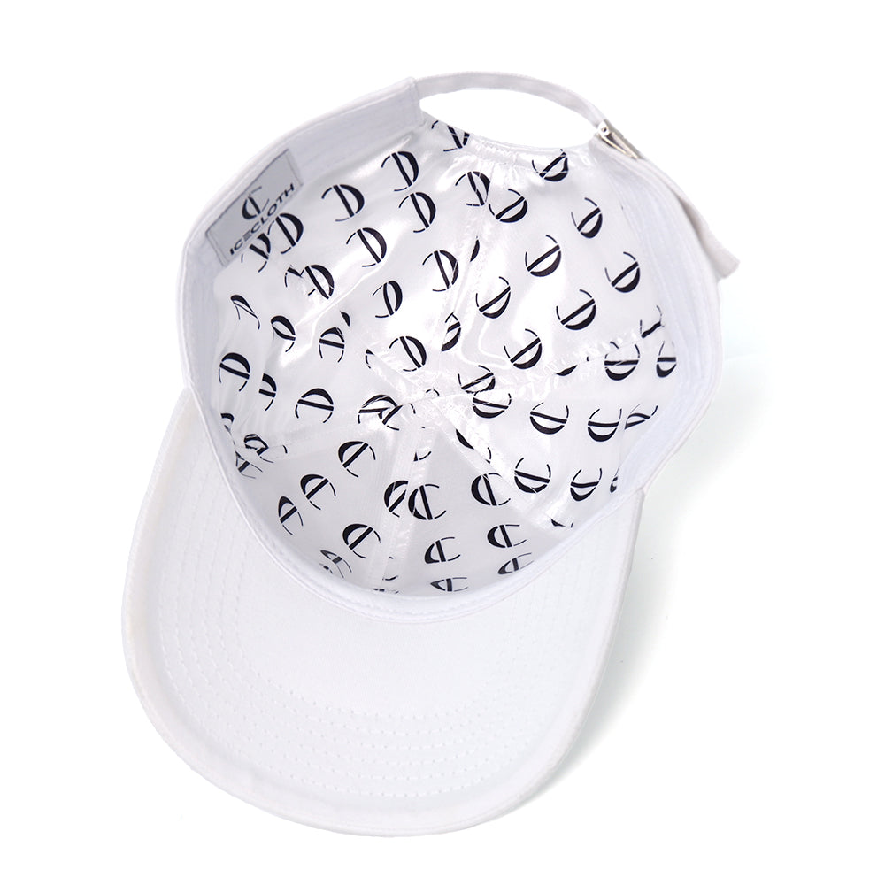 Casquette Blanche Imperméable avec Intérieur en Satin