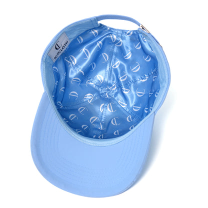 Casquette Bleu Ciel Imperméable avec Intérieur en Satin