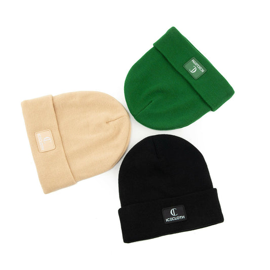 Bonnet en satin pour un look élégant